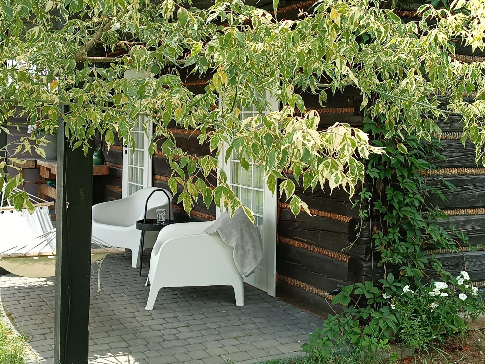 Chatka W Trawach Krakow Exterior photo